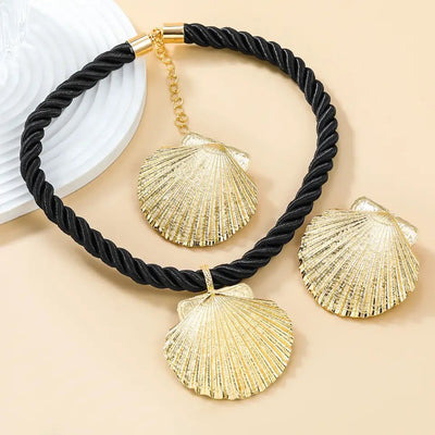 Shell Necklace & earrings - Festigirl